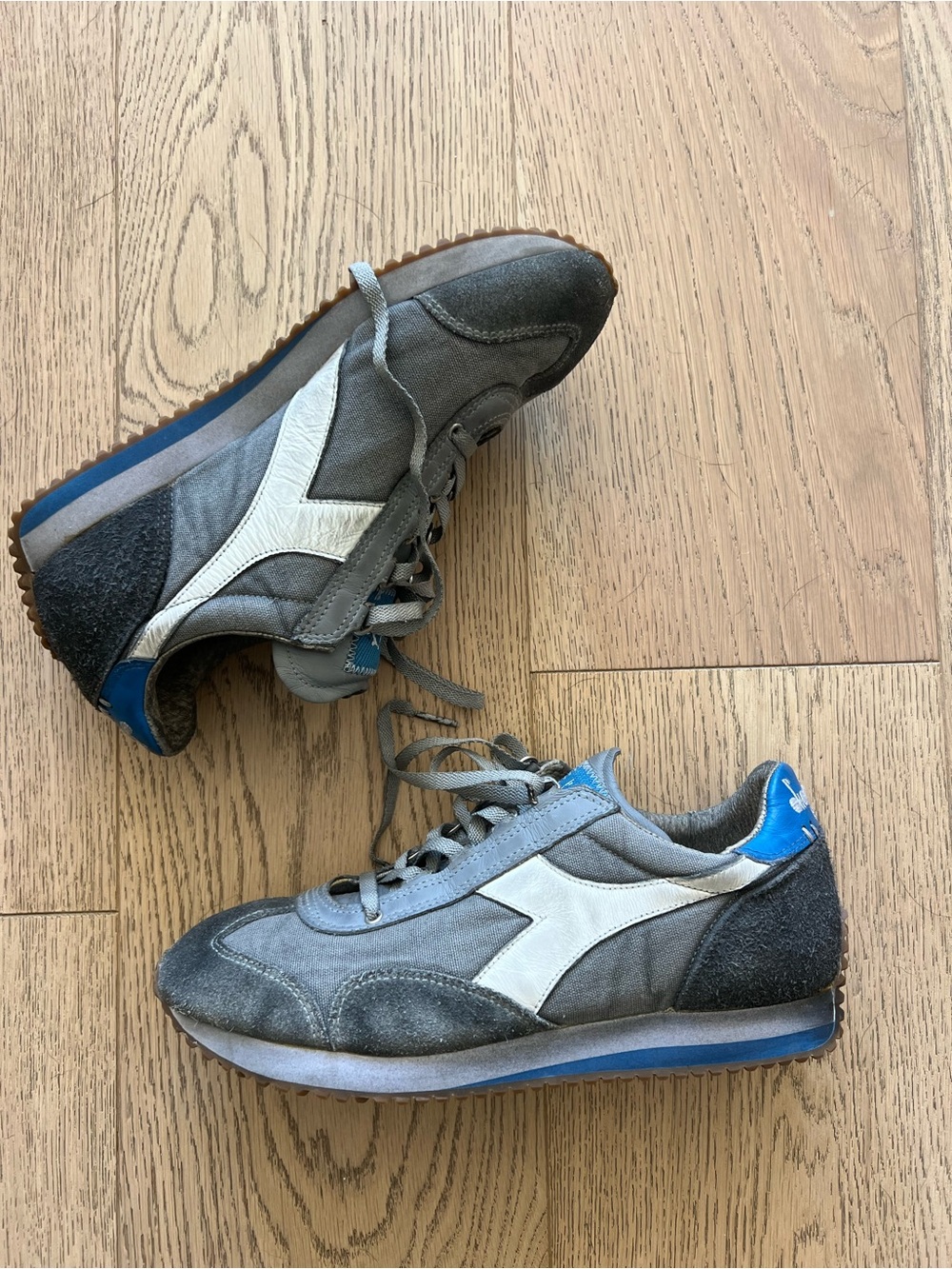 Women’s Diadora Gray Sneakers